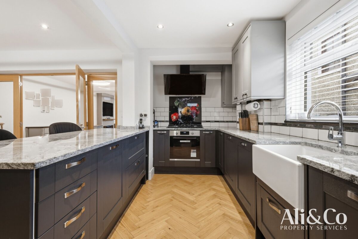 Bradleigh Avenue, Grays