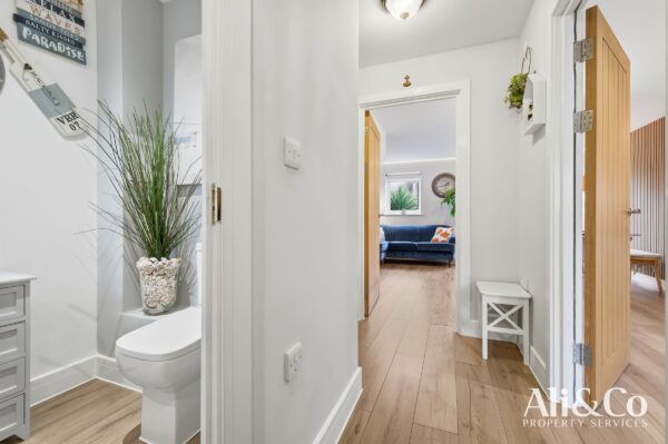 Schoolfield Road, Grays