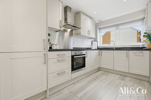 Schoolfield Road, Grays