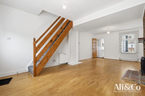 William Street, Grays, RM17 6DY