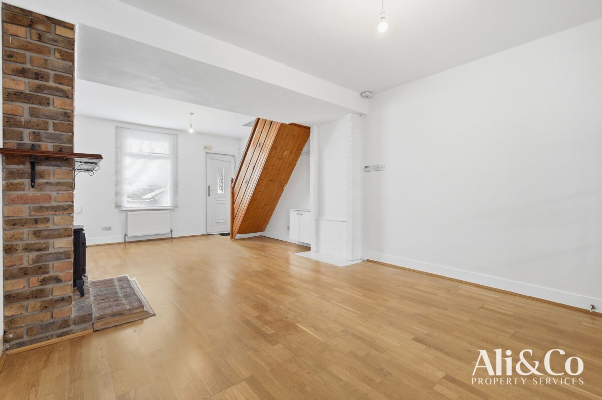 William Street, Grays, RM17 6DY