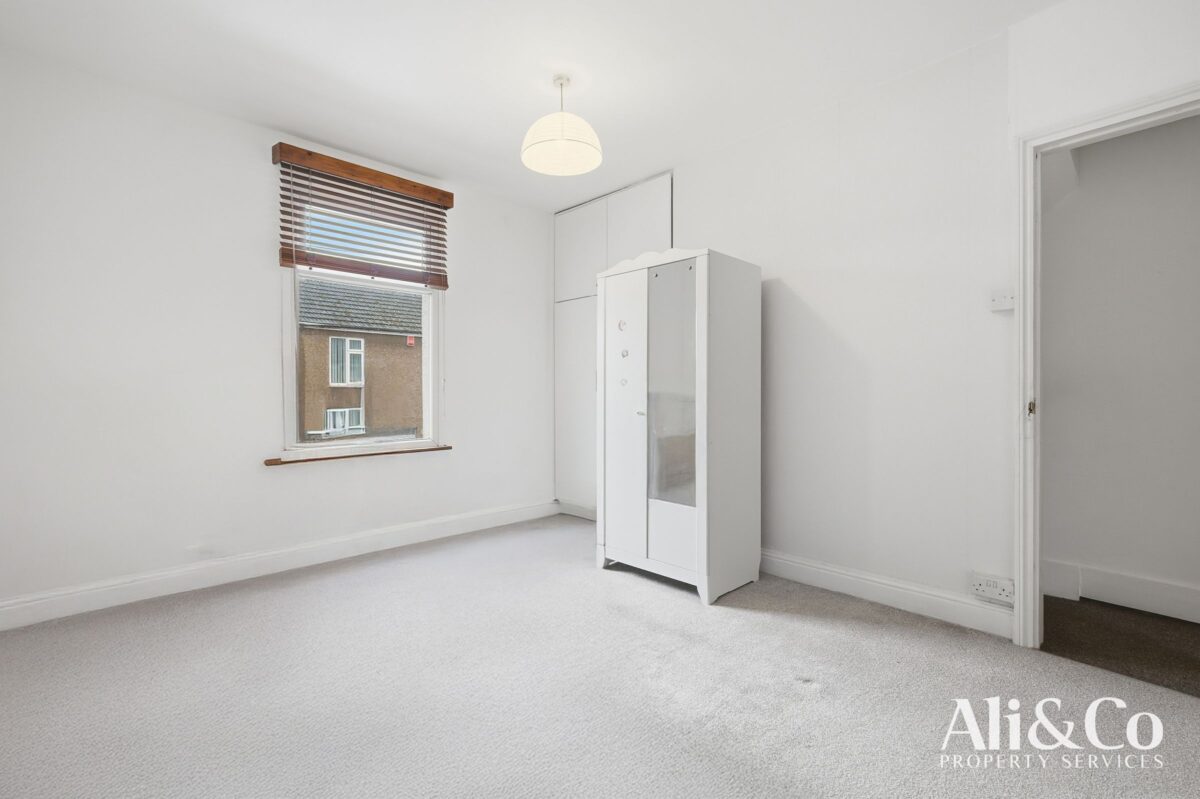 William Street, Grays, RM17 6DY