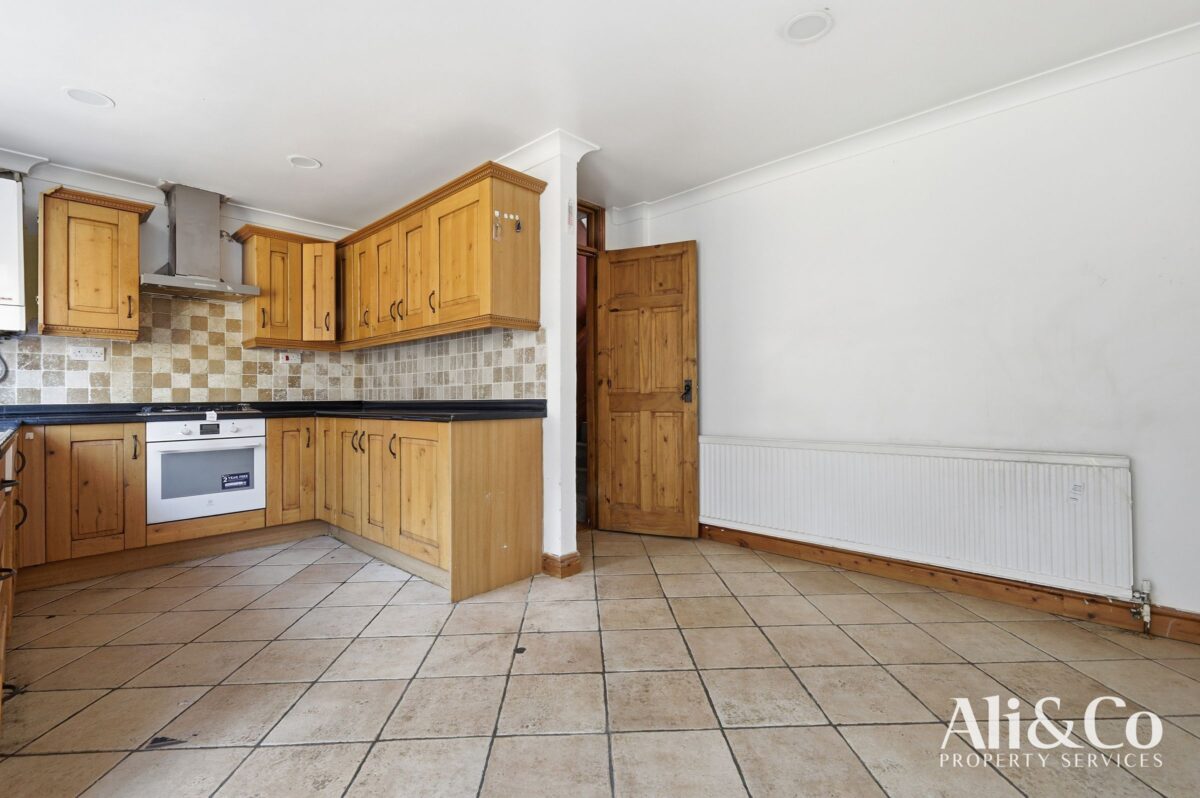 Boscombe Avenue, Grays