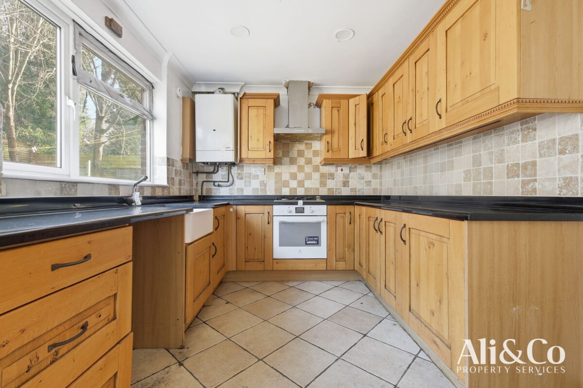 Boscombe Avenue, Grays