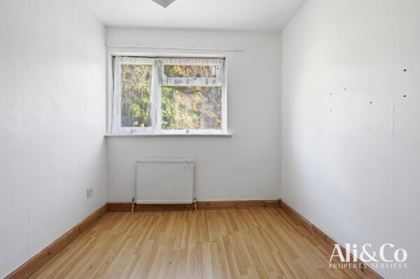 Boscombe Avenue, Grays