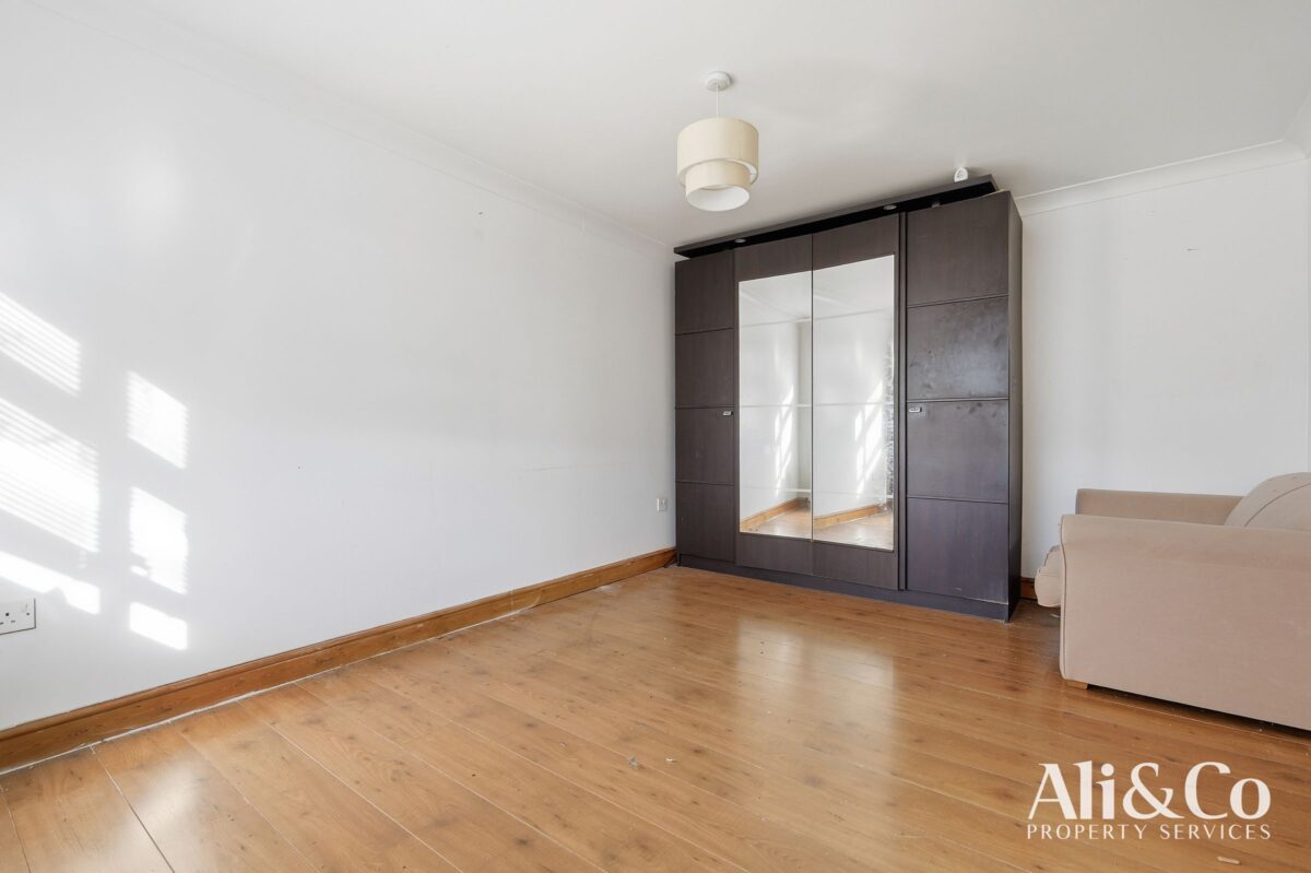 Boscombe Avenue, Grays