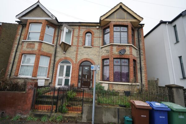 Milton Road, Grays