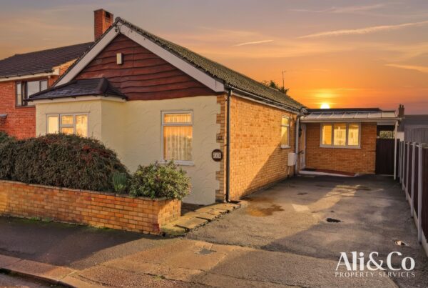 Rosedale Road, Grays