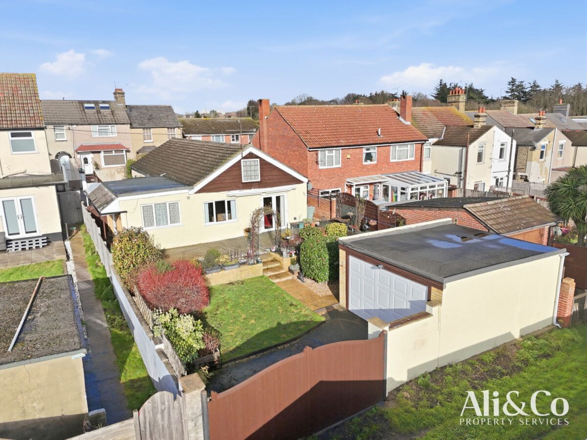 Rosedale Road, Grays