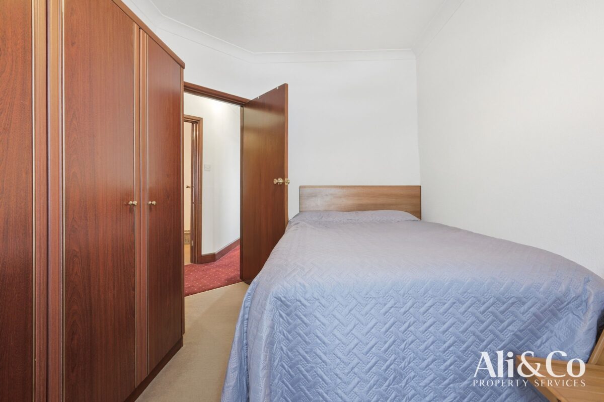 Rosedale Road, Grays