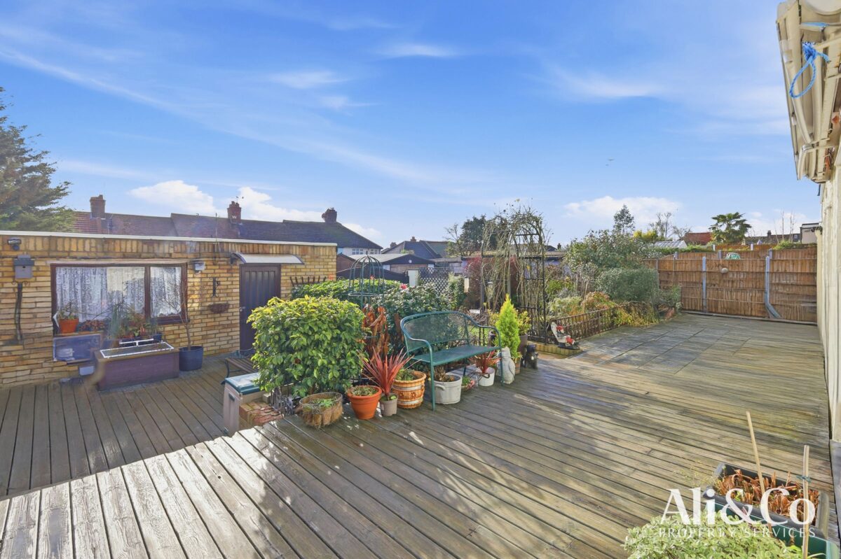 Rosedale Road, Grays