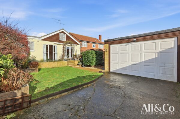 Rosedale Road, Grays