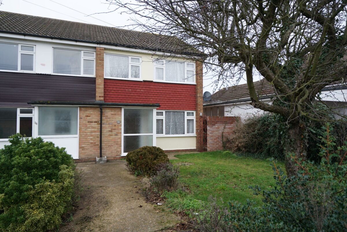 Waverley Gardens, Grays