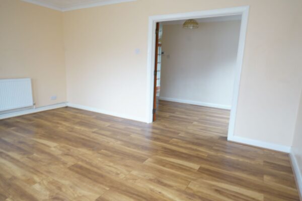 Waverley Gardens, Grays