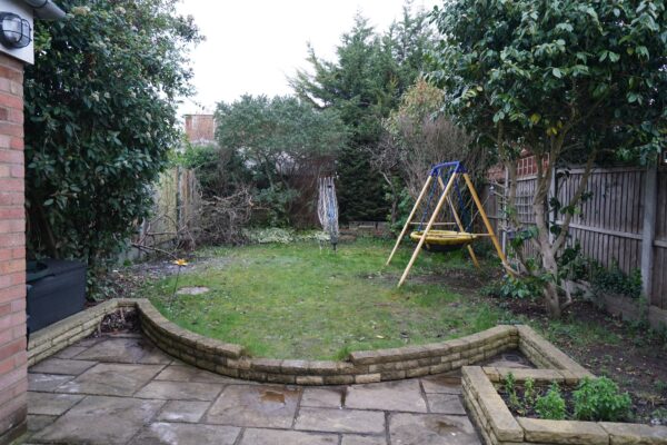 Waverley Gardens, Grays