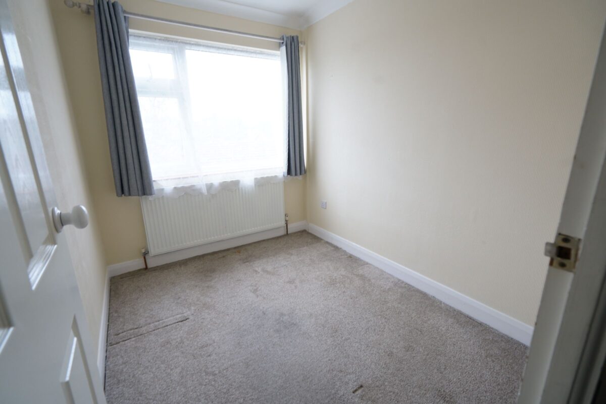 Waverley Gardens, Grays