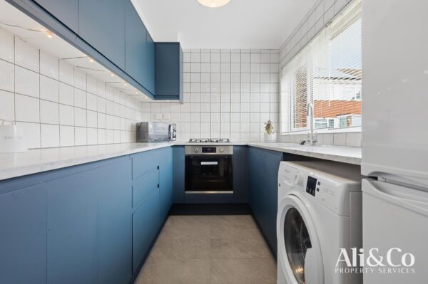 Waverley Gardens, Grays