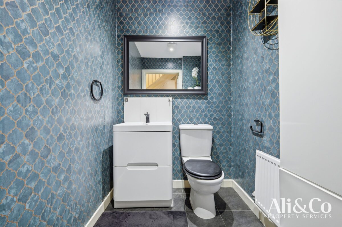 Culverin Avenue, Grays