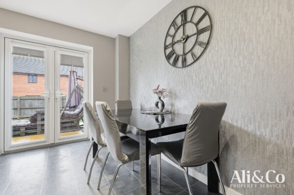 Culverin Avenue, Grays