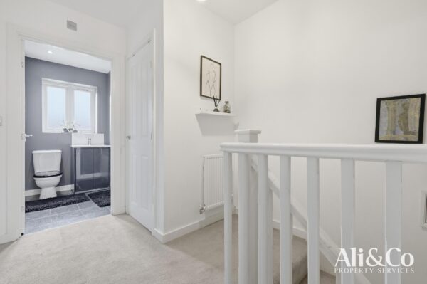 Culverin Avenue, Grays