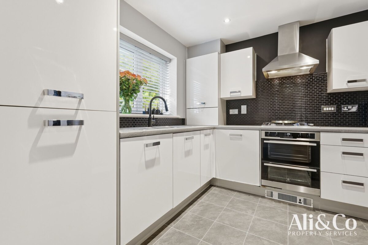 Culverin Avenue, Grays