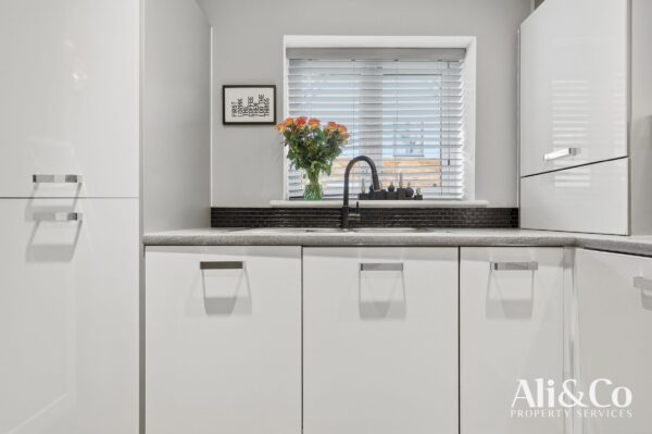 Culverin Avenue, Grays