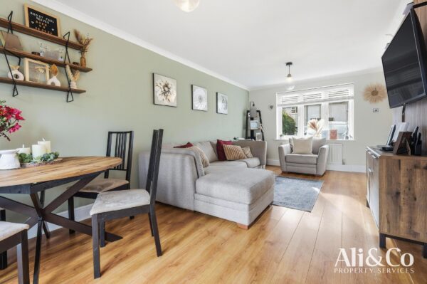 Hudson Close, stanford-le-hope