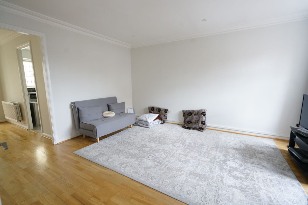 Frances Avenue, Chafford Hundred, Grays