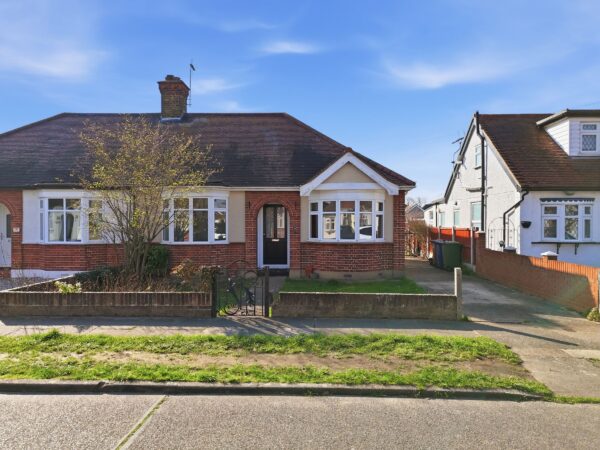 Gordon Road, Grays
