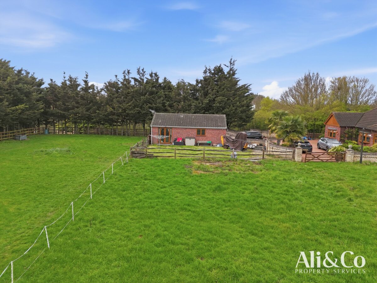 Rainbow Acres, Stifford Clays Road, Orsett, Grays
