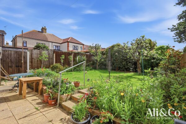 Northolme Close, Grays