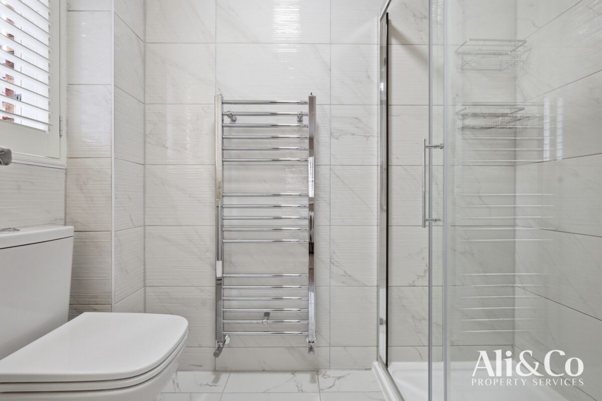 Maunder Close, Grays