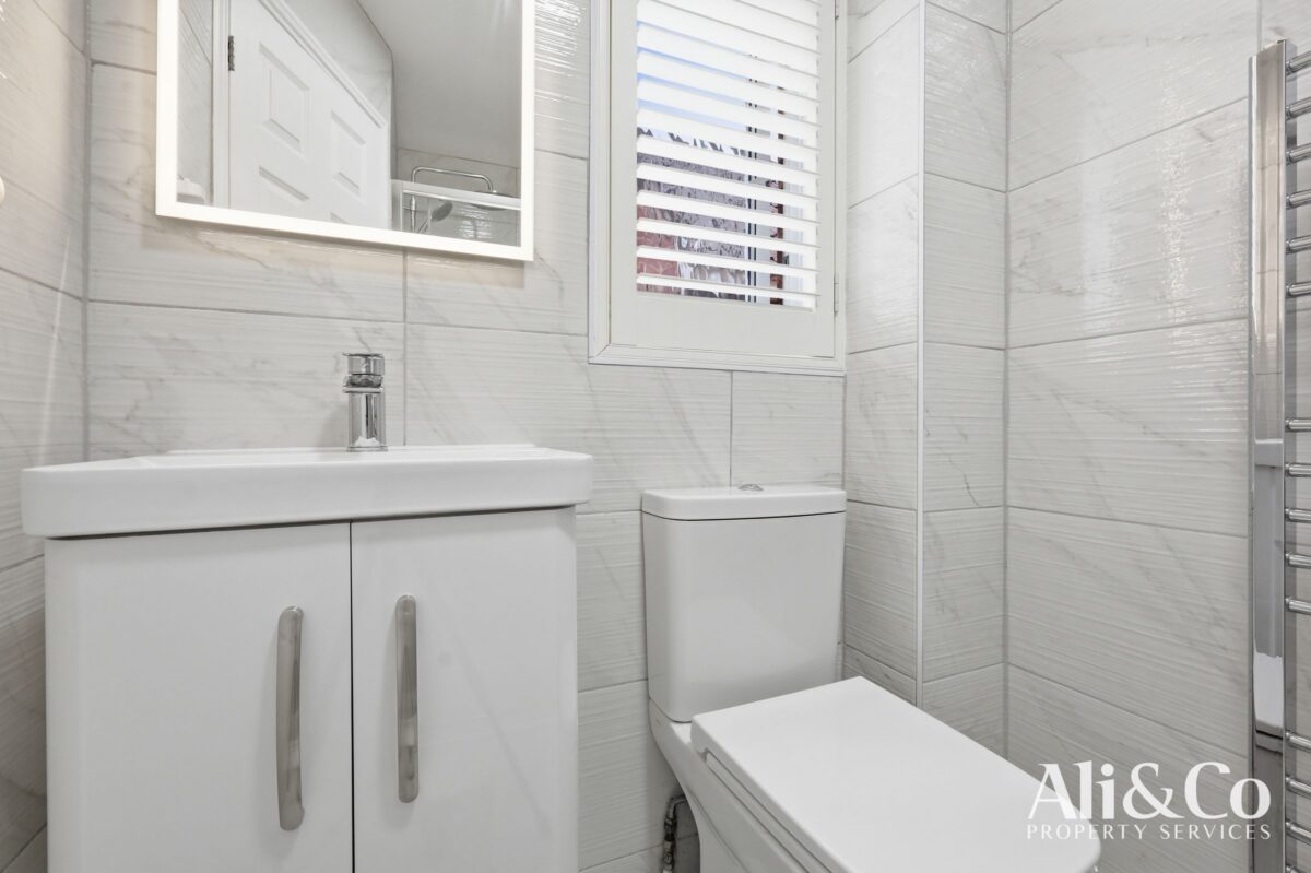 Maunder Close, Grays