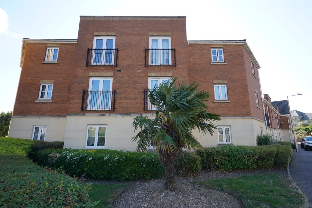 Coniston Avenue, Purfleet