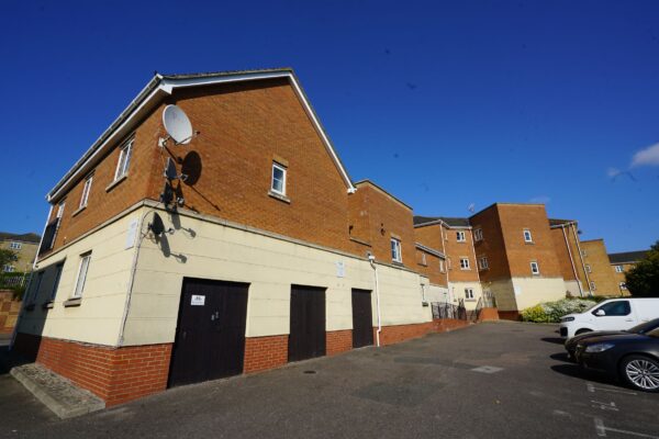 Coniston Avenue, Purfleet