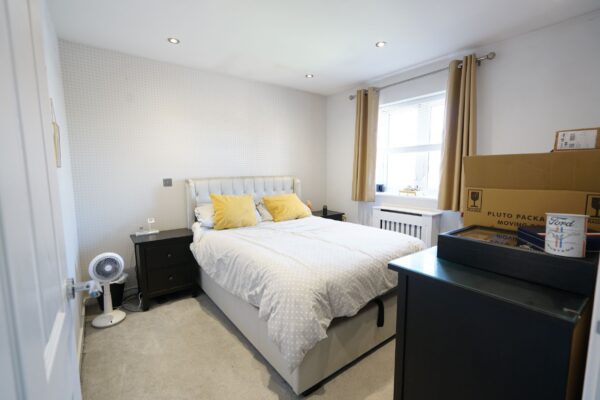 College Way, Grays