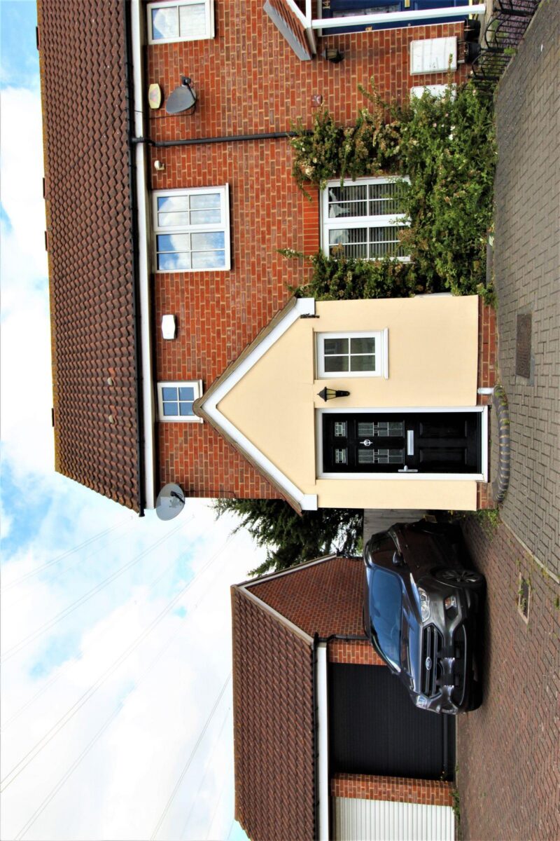 Grenville Road, Chafford Hundred, Grays