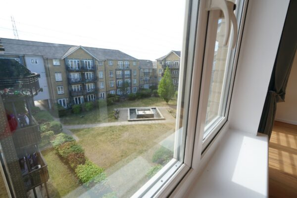 Southwell Close, Chafford Hundred, Grays