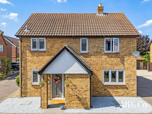 Conrad Close, Grays