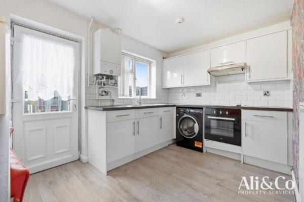 Shaw Crescent, Tilbury