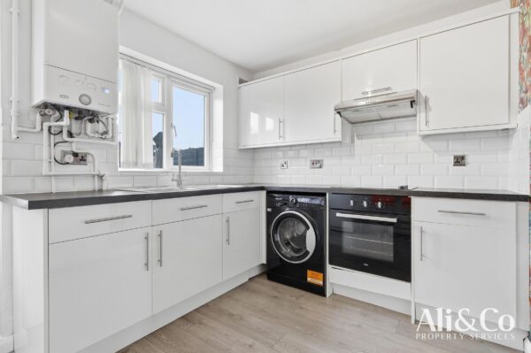 Shaw Crescent, Tilbury