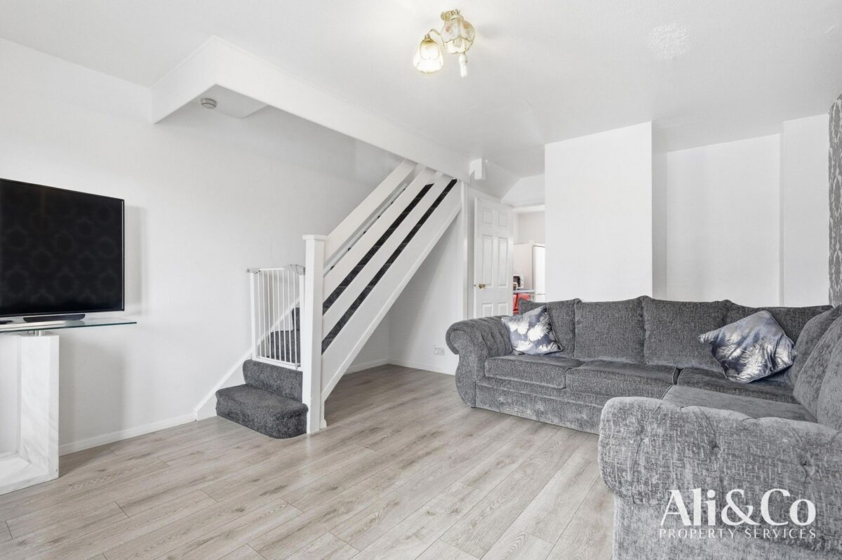 Shaw Crescent, Tilbury