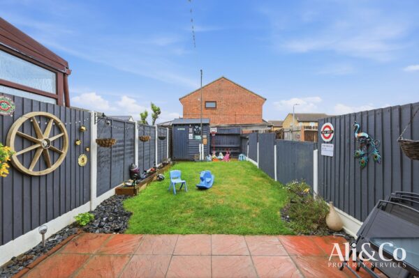 Shaw Crescent, Tilbury