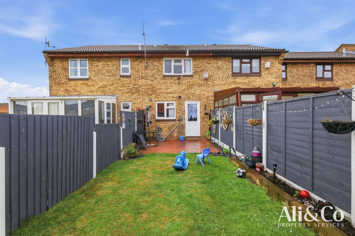 Shaw Crescent, Tilbury
