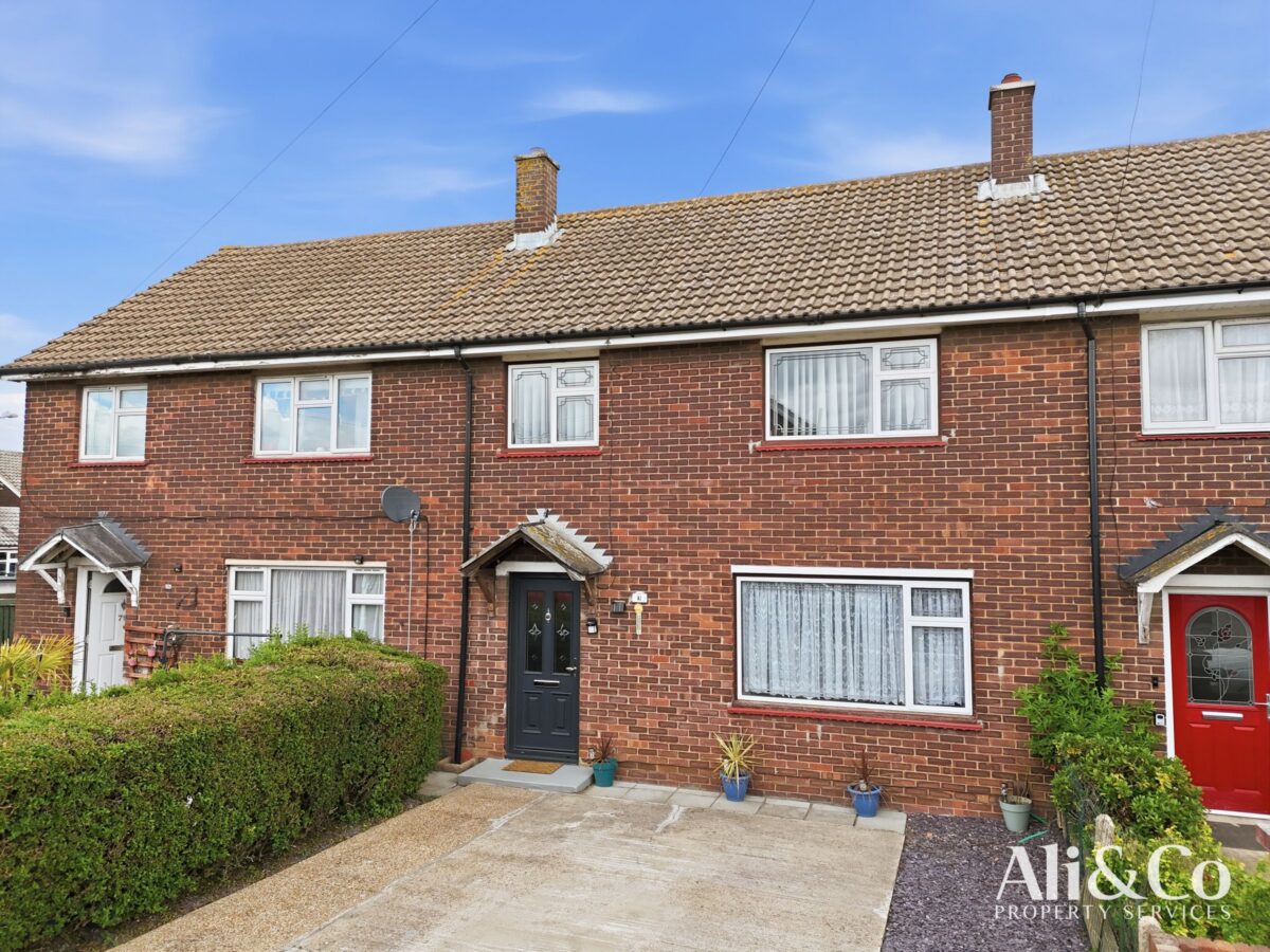 Sabina Road, Grays