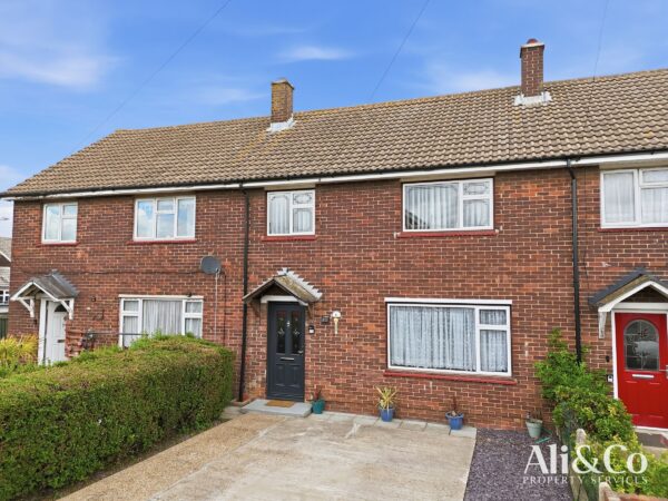 Sabina Road, Grays
