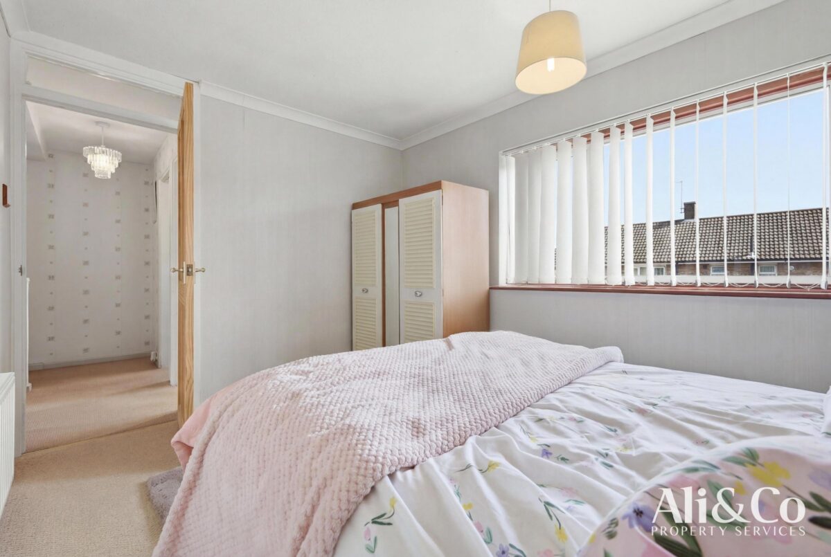 Sabina Road, Grays