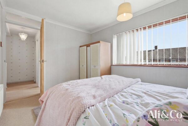 Sabina Road, Grays