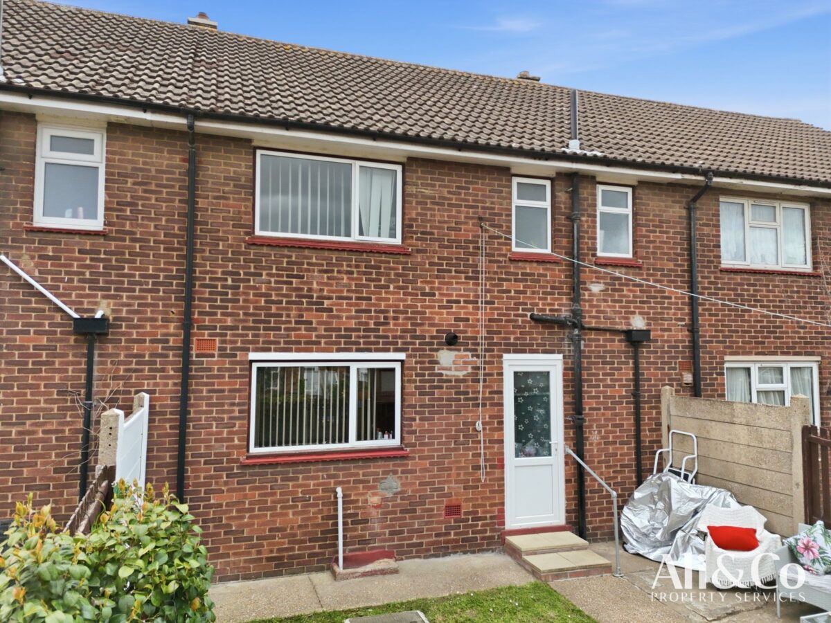 Sabina Road, Grays