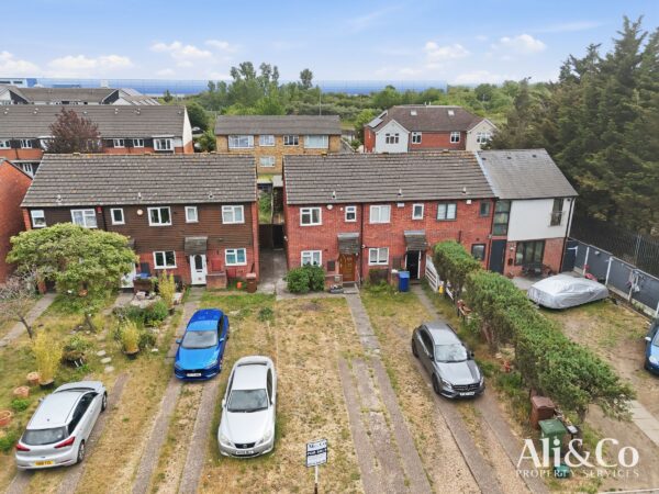 Wood Avenue, Purfleet-on-Thames